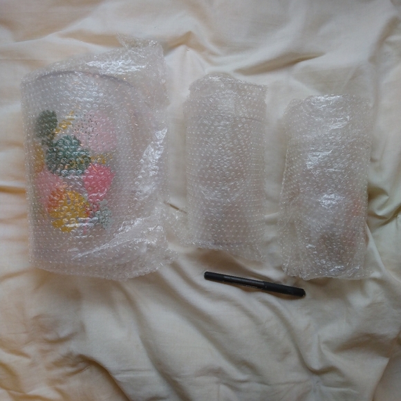 1 Pitcher 4 Tumbler tropical design set BNIB - Picture 4 of 4